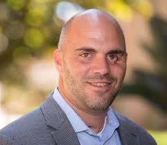 Dennis Skelton's Instagram, Twitter & Facebook