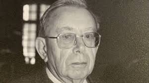 Ancien diplomate, Dominique Decherf a retracé l'œuvre de Jacques Petit,  écrivain à Dinan