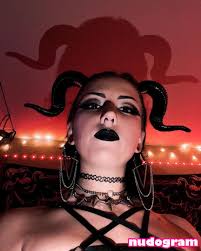 ameliachimaera  https: Nackte geleakte OnlyFans Foto 13 - Nudogram v2.1