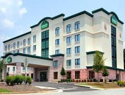 Wingate By Wyndham Tuscaloosa Tuscaloosa Al Dog Friendly Hotel In Tuscaloosa Al Hotel North America Dog Friendly Hotels