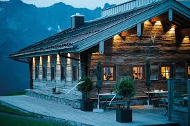 Heiraten In Den Bergen 40 Hochzeitslocations In Deutschland Osterreich Und Der Schweiz Fraulein K Sagt Ja Hochzeitslocation Hutte Hochzeit Hochzeit Wald