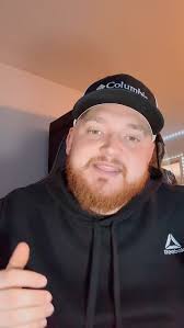 🎤What are we singing Wednesday?!🎤 Every Wednesday I will post a video of  me covering a song! If there is something you want to hear, drop it in the  comments! 🎶Today is “