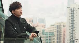 Cả hot boy gin tuấn kiệt (đức mẫn) và phát la (đức minh) đã nhanh chóng bị nét đẹp của cô bạn thiên nga (yumi) hớp hồn. Gin Tuáº¥n Kiá»‡t Thá»­ Sá»©c Vá»›i Nháº¡c Cá»§a Mr Siro Tuá»•i Tráº» Online