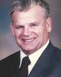 Wayne Tracey's Instagram, Twitter & Facebook