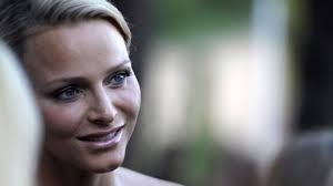 Jetzt soll sie sogar operiert werden. Furstin Charlene Ist Schwanger Der Bauch Den Monaco Ersehnte Panorama Stuttgarter Zeitung