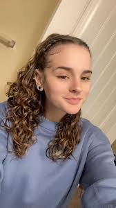 Marcella Benjamin's Instagram, Twitter & Facebook