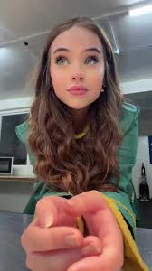 i needed a video in my elf costume 🧝‍♀️❄️🎅🏼#elf