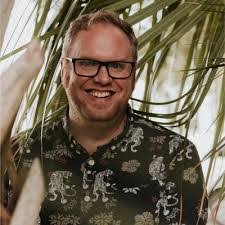 Danielle Stepanek's Instagram, Twitter & Facebook