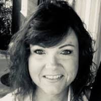 Kellie Goddard's Instagram, Twitter & Facebook