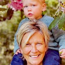 Who remembers watching Dr Fishbeck teach us science