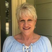 Lisa Spain's Instagram, Twitter & Facebook