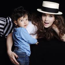 El 26 de enero de 2012, nació merlín; Natalia Oreiro Un Dia De La Madre Al Aire Libre Y Con Origami Para Ti