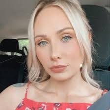 Shelby Hutchison's Instagram, Twitter & Facebook