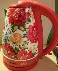 Maybe you would like to learn more about one of these? The Pioneer Woman Vintage Floral Red Electric Kettle 1 7 Liter Walmart Com Walmart Com