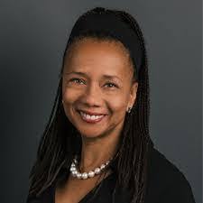 Elsa Simental's Instagram, Twitter & Facebook