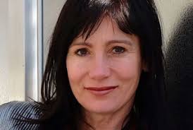 GRÜNDERINNEN UND EHEMALIGER VORSTAND