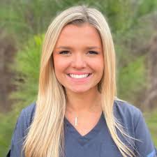 Erin Mcclain's Instagram, Twitter & Facebook