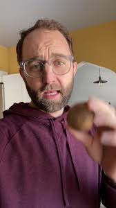 Embracing Kiwi Skin: Why You Should Eat Kiwis with the Skin On