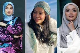 10 artis malaysia paling cantik. Siapa Kata Artis Wanita Hanya Perlu Jual Wajah Kenali 10 Selebriti Beauty With Brain Malaysia Figura Mstar
