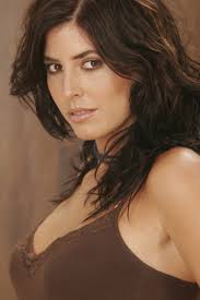 Ex-Miss Germany Natascha Berg moderiert neues PREMIERE DIREKT Portal