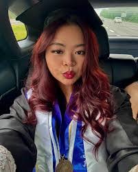 Samara Sanders's Instagram, Twitter & Facebook