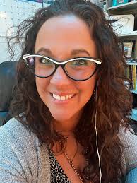 Who are you? You. Are nut Kellie pickler,