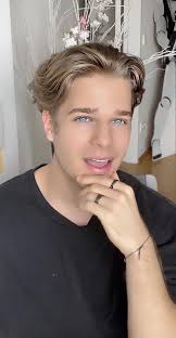 Luna Monroe (isis_a_p)