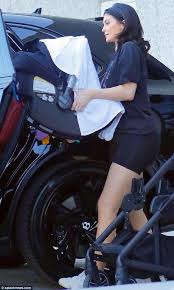 Pin By Flowers And Colors On Kylie Kylie Jenner Body Kylie Jenner Outfits Kylie Jenner Style