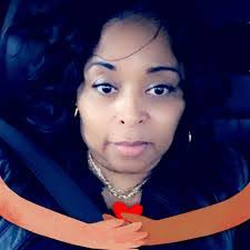 Heather Barile's Instagram, Twitter & Facebook