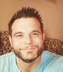 Joe Riddell's Instagram, Twitter & Facebook