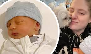 Meghan trainor has two brothers ryan and justin and her parents are gary and anne kelli trainor, who are both jewelers. Meghan Trainor Gives Birth To Her First Child Six Days Early Welcome To The World Riley Daily Mail Online