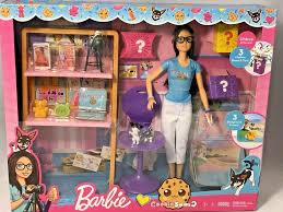 Cookie treasures her fans, and has a big heart, especially when it comes to animals. Cookie World C Barbie Doll Off 61