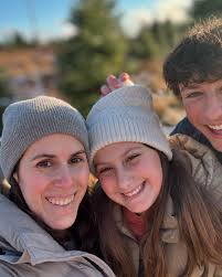 Kicking off the holiday with the wonderful people at Keddy's U Pick. We  have been coming here since 2013 and have the best memories. Hiking through  their farm to find the right