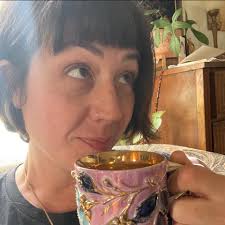 Who makes homemade cinnamon rolls?