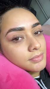 Y es que para todos los gustos ofrecemos servicios !!!, También realizamos  rizado de pestañas ! , el cual consiste en elevar tus pestañas naturales ,  para darle curvatura y longitud !!! , Nuestra ...