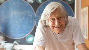 Margherita hack, la signora delle stelle a cui non interessava essere la prima della classe. Margherita Hack La Scienziata Che Viveva Tra Gli Astri E L Infinito Magazine Quotidiano Net