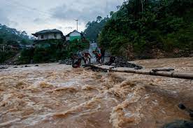 Tentu saja gambar sketsa bencana banjir memang sudah banyak dicari oleh orang di internet. Lima Warga Meninggal Akibat Banjir Bandang Flores Timur