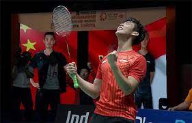 Jul 01, 2021 · minister for culture, community and youth edwin tong (right) taking a picture with (from left) singapore's chef de mission to tokyo 2020 ben tan, president halimah yacob, shuttlers loh kean yew. World No 125 Loh Kean Yew Stuns Olympic Champ Lin Dan For Thailand Masters Title Badmintonplanet Com