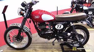 Le salon de la moto se tient à paris jusqu'au 6 décembre… au delà des jolies filles, vous trouverez surtout des dizaines de motos nouvelles ou d'exception. 2016 Mash Scrambler 125 Walkaround 2015 Salon De La Moto Paris Youtube