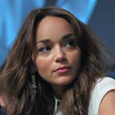 Olivia Moon (played by Danielle Campbell) outfits