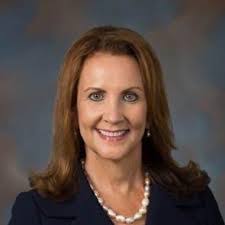 Kerri Graham's Instagram, Twitter & Facebook