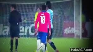 Jara le mete un dedo en el culo a Edison Cavani y provoca la ...