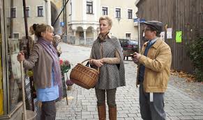 People are moving away, tourists are not coming anymore, there is no work and no children. Eine Ganz Heisse Nummer Tv Orf At