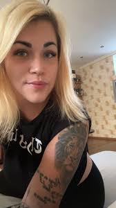 Sylvia Németh (@_sziszcsu_) • Threads, Say more