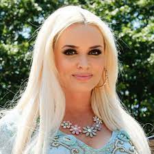 Post about daniela's original songs, covers, vlog, social media pages, concerts, pictures, fan creations and discussions about her. Daniela Katzenberger Die Intimitat Zwischen Lucas Und Mir Ist Dadurch Schwieriger Gala De