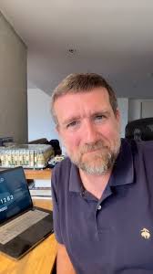 Plus Ultra Premier ofrece múltiples ventajas que van a hacer de tu viaje  una experiencia única, inolvidable, superior., Puedes acumular millas para  obtener beneficios, o disfrutar de de descuentos ...