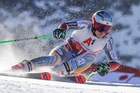 Kristoffer jakobsen har skaffat sig ett fint utgångsläge inför herrarnas andra slalomåk i vm i cortina. Fis Slalom World Cup Finland Henrik Kristoffersen Wins