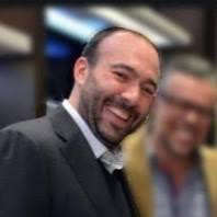 200+ perfiles de «Stern»