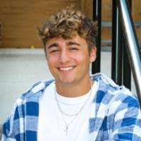 Gavin Andrade's Instagram, Twitter & Facebook