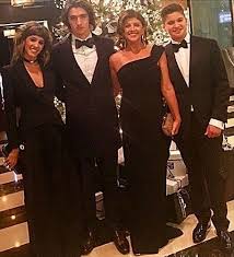 After recording five more albums, the band broke up in 1980, and band members pursued solo careers with varying degrees of success. Glenn Frey S Beautiful Family Daughtertaylor Son Deacon Wife Cindy And Son Otis At Kennedy Center Honors Artist Dinner For The Eagles Music Glenn Frey Frey
